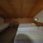 La Tea 3*